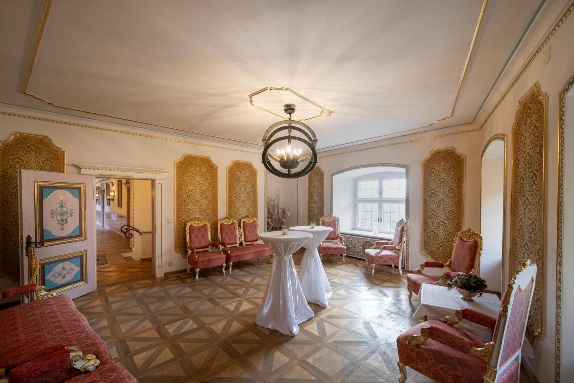 Burg Rabenstein Hotel Kirchahorn Buitenkant foto