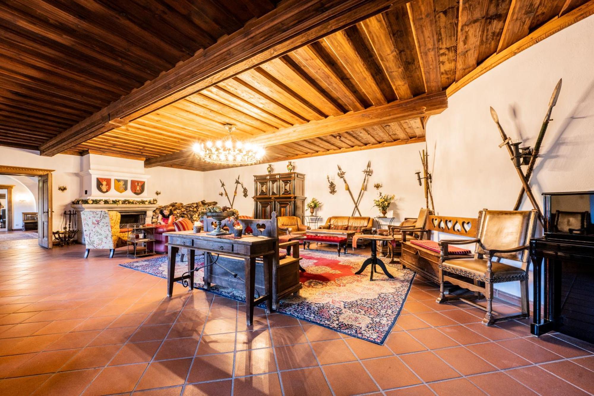 Burg Rabenstein Hotel Kirchahorn Buitenkant foto